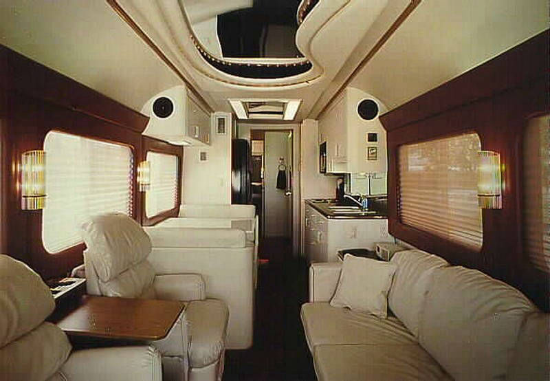 luxury star bus construction